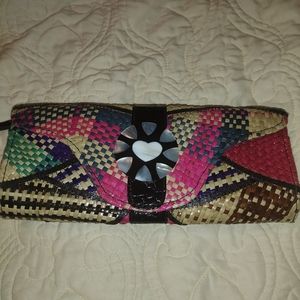 Clutch/wristlet